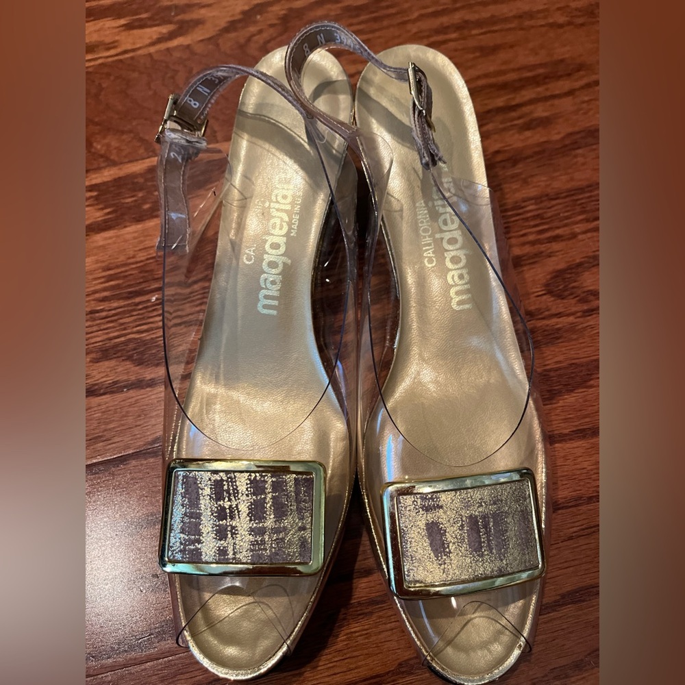 California Magdesians Gold and Clear Women's Heels 8N